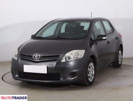 Toyota Auris 2011 1.3 97 KM