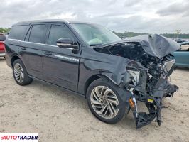 Lincoln Navigator 2025 3