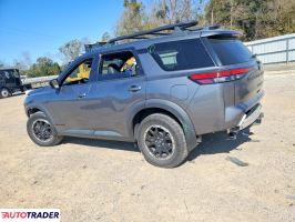 Nissan Pathfinder 2023 3