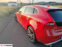 Volvo V40 2015 2.0 120 KM