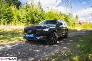 Volvo XC60 2019 2.0 194 KM