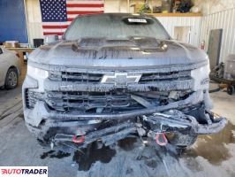 Chevrolet Silverado 2022 3