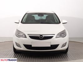 Opel Astra 2011 2.0 158 KM