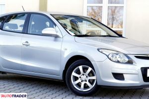 Hyundai i30 2011 1.4 109 KM