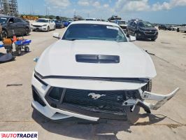 Ford Mustang 2025 5