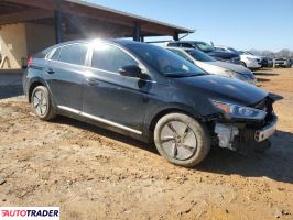 Hyundai IONIQ Hybrid 2022 1