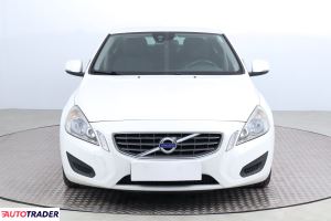 Volvo S60 2010 2.0 160 KM