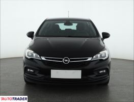 Opel Astra 2018 1.4 147 KM