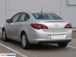 Opel Astra 2017 1.4 138 KM