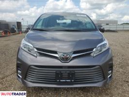 Toyota Sienna 2020 3