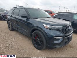 Ford Explorer 2022 3