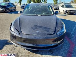 Tesla Model 3 2025