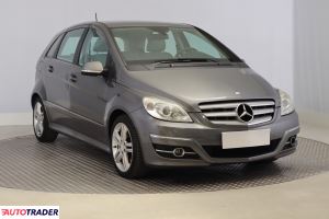 Mercedes B-klasa 2011 2.0 107 KM
