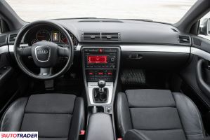 Audi A4 2006 2.0 140 KM