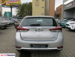 Toyota Auris 2016 1.3 99 KM