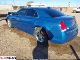 Chrysler 300C 2021 3