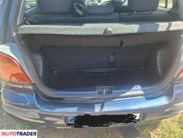 Toyota Yaris 2004 1.0 65 KM