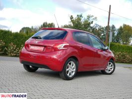 Peugeot 208 2014 1.2 82 KM Peugeot 208 2014 1.2 82 KM