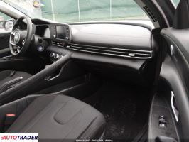Hyundai Elantra 2025 2