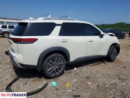 Nissan Pathfinder 2023 3