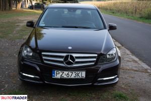 Mercedes C-klasa 2011 2.1 138 KM