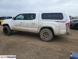 Toyota Tacoma 2019 3