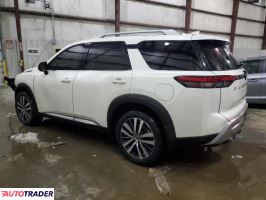 Nissan Pathfinder 2022 3