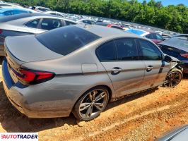 BMW 550 2021 4