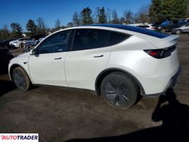 Tesla Model Y 2026