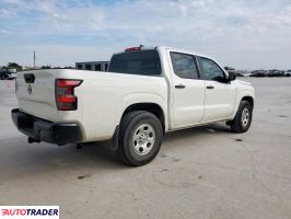 Nissan Frontier 2022 3