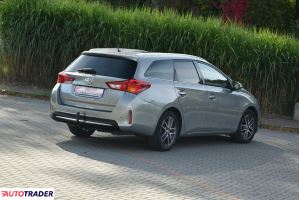 Toyota Auris 2013 2.0 124 KM