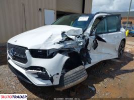 Mercedes GL 2024 2 Mercedes GL 2024 2
