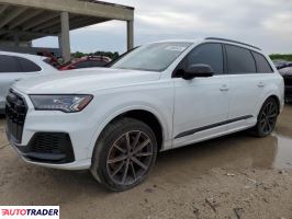 Audi Q7 2021 4