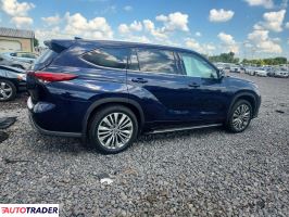 Toyota Highlander 2020 3