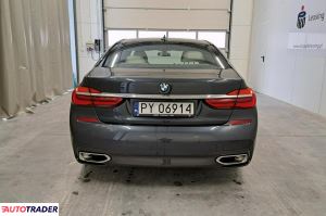 BMW 730 2018 3.0 265 KM