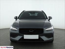 Volvo V60 2020 2.0 147 KM