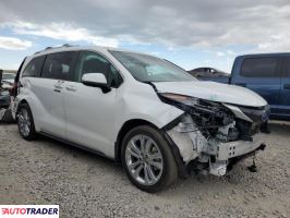 Toyota Sienna 2024 2