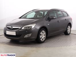 Opel Astra 2011 1.4 138 KM