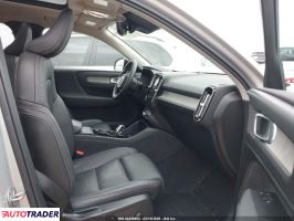 Volvo XC40 2025 2