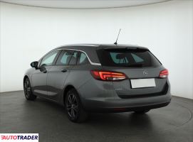 Opel Astra 2019 1.2 108 KM