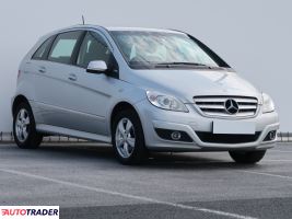 Mercedes B-klasa 2011 2.0 113 KM