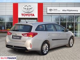 Toyota Auris 2013 1.6 132 KM