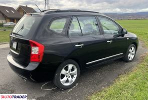 Kia Carens 2008 2.0 136 KM