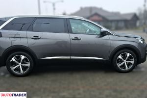 Peugeot 5008 2019 1.5 130 KM