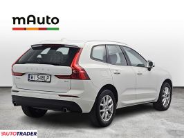 Volvo XC60 2021 2.0 197 KM