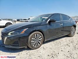 Nissan Altima - zobacz ofertę