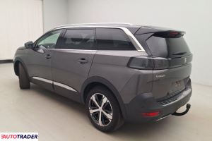 Peugeot 5008 2021 1
