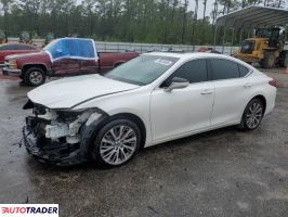 Lexus ES - zobacz ofertę