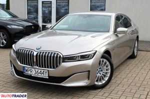 BMW 745 2021 3.0 394 KM BMW 745 2021 3.0 394 KM