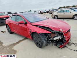 Tesla Model S 2021